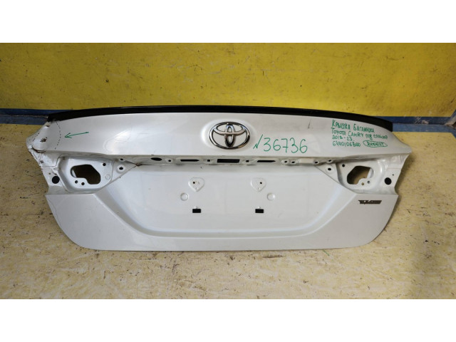 Toyota Camry 70 крышка багажника под спойлер